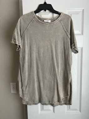 Zenana Outfitters Men’s Short Sleeve Crewneck Shirt in Faded Taupe